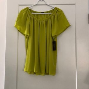 NWT. Never worn. GIANNI BINI off the shoulder top